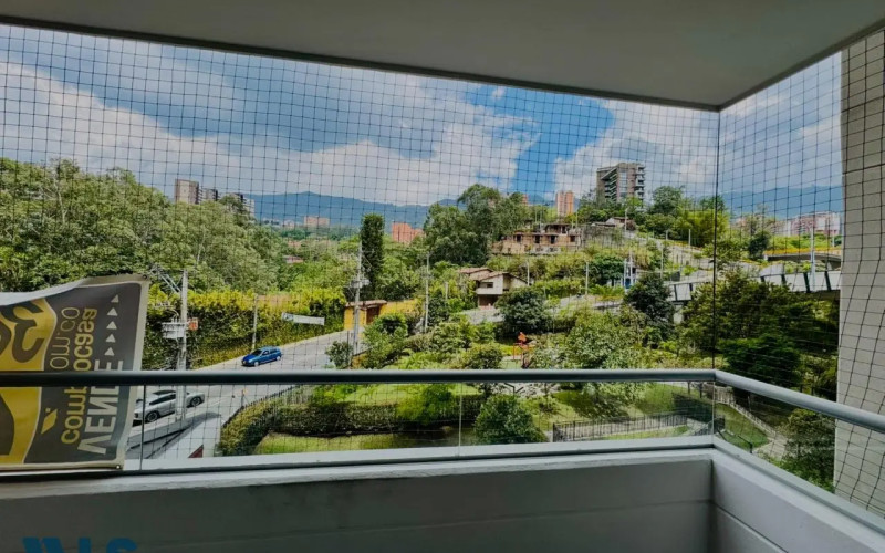 Apartamento en Envigado en Loma de los Mesa