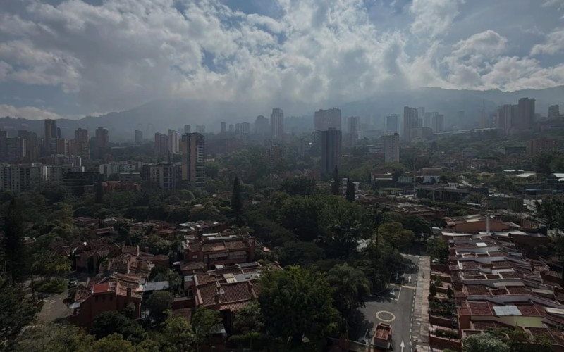 Apartamento en Medellín en Loma de los Parra
