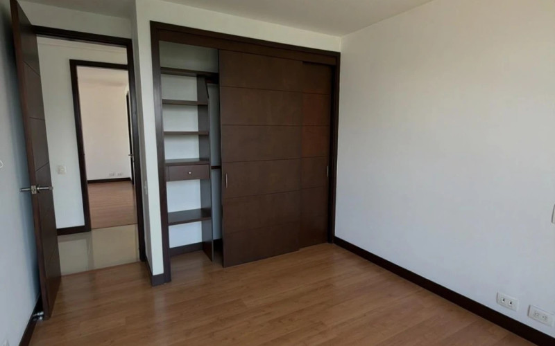 Apartamento en Medellín en Loma de los Parra