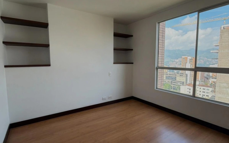 Apartamento en Medellín en Loma de los Parra
