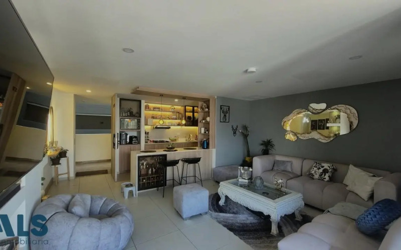 Apartamento en Medellín en Ciudad del Rio