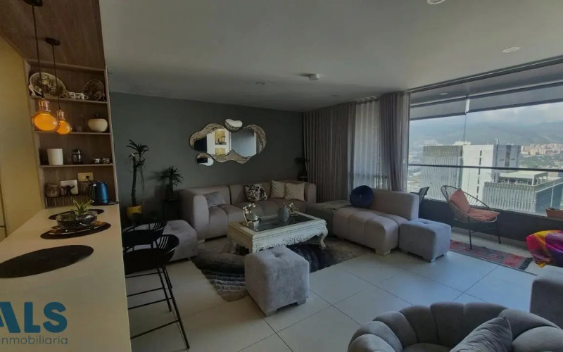 Apartamento en Medellín en Ciudad del Rio
