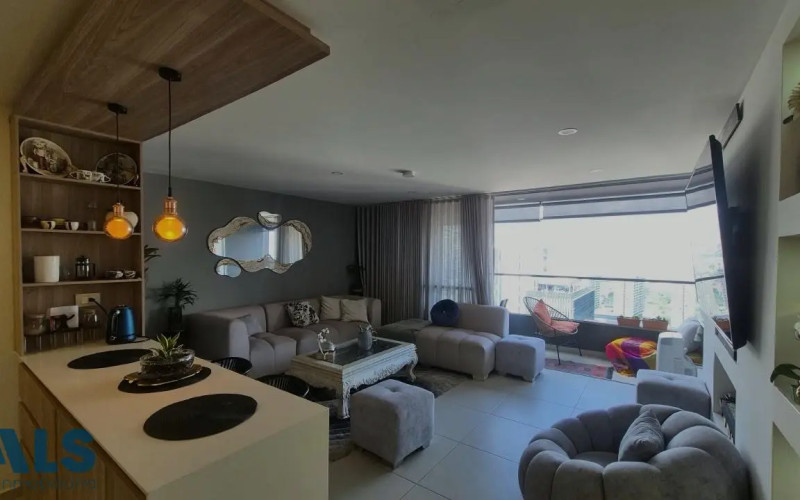 Apartamento en Medellín en Ciudad del Rio