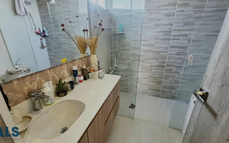 Apartamento en Medellín en Ciudad del Rio