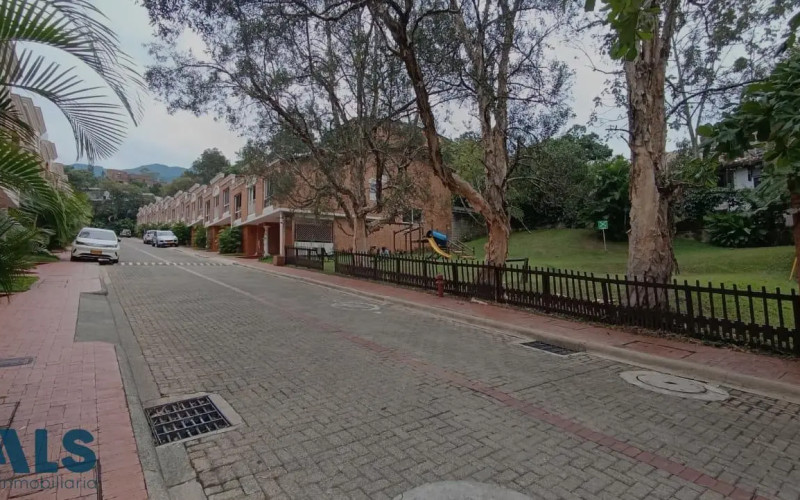 Casa en Medellín en San Lucas