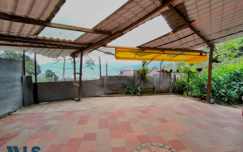 Casa en La Estrella en V. Tierra Amarilla