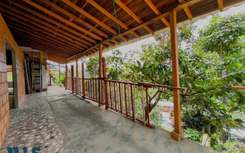 Casa en La Estrella en V. Tierra Amarilla