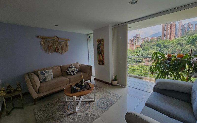 Apartamento en Envigado en Loma de Cumbres