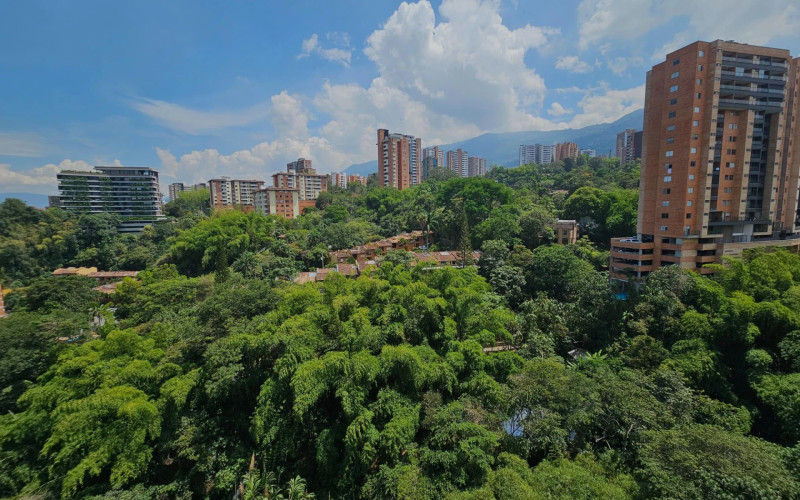 Apartamento en Envigado en Loma de Cumbres