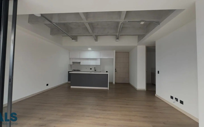 Apartamento en Envigado en Loma de los Mesa