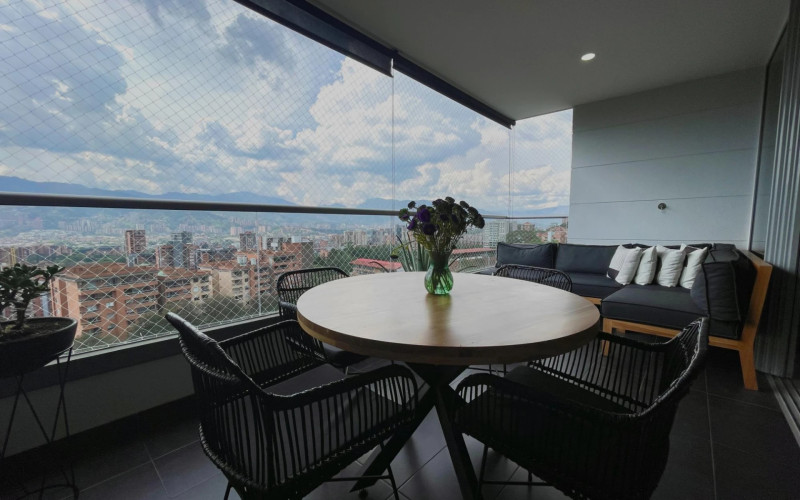 Apartamento en Envigado en Loma de Benedictinos