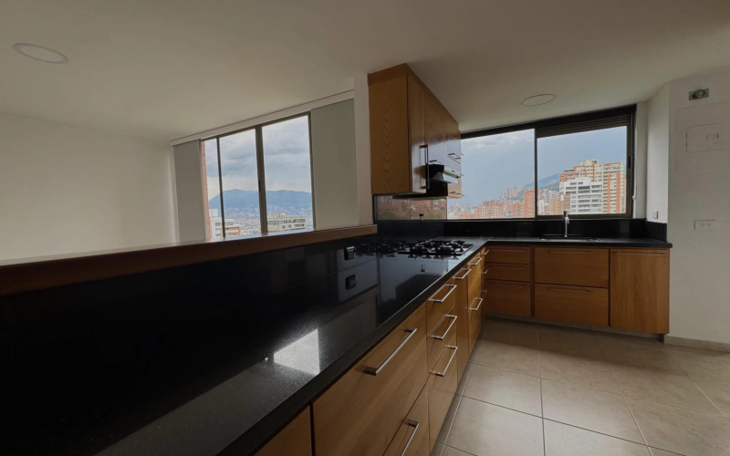 Apartamento en Medellín en Los Balsos Nº 1