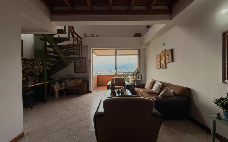 Apartamento en Medellín en Loma del Indio