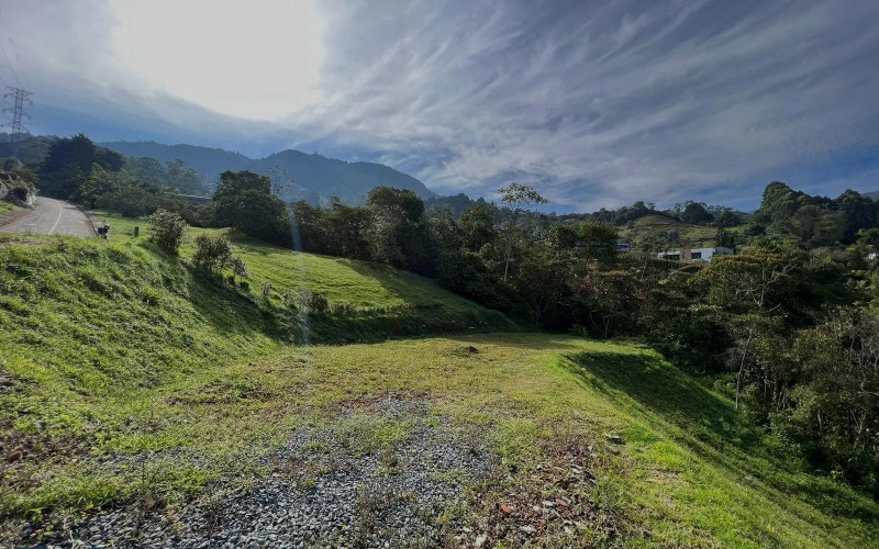 Lote Residencial en Envigado en Loma del Escobero
