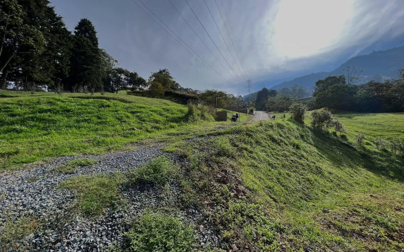 Lote Residencial en Envigado en Loma del Escobero