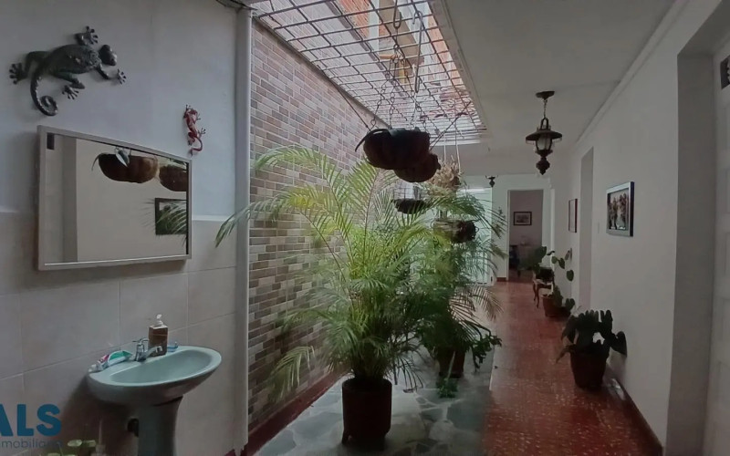 Casa en Medellín en Manrique Central Nº 1
