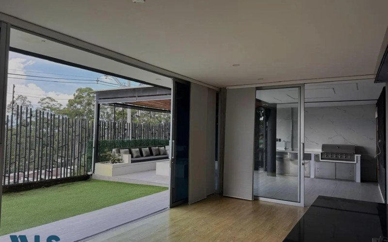 Casa en Envigado en Loma El Atravesado