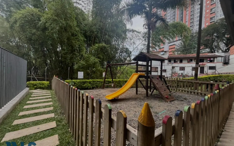 Apartamento en La Estrella en La Tablaza