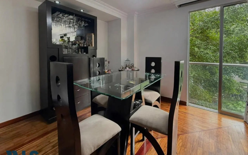 Apartamento en Medellín en La Mota