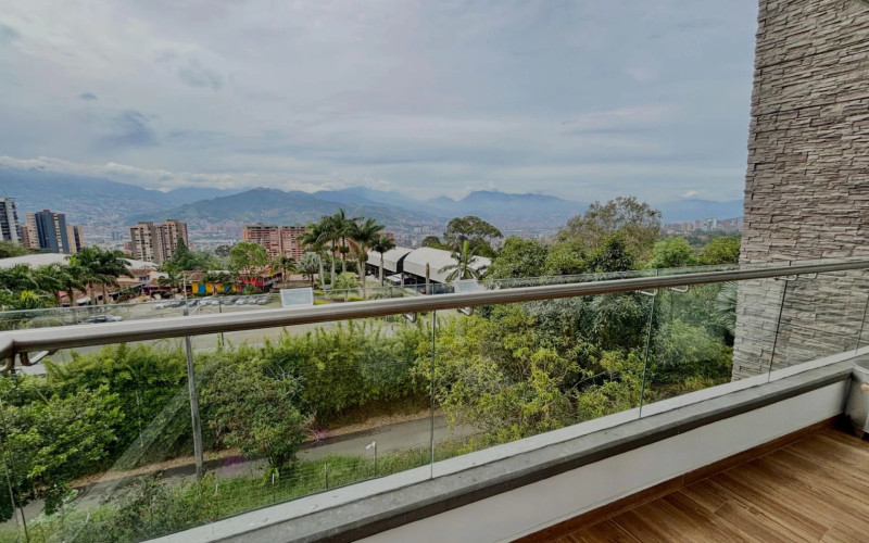 Apartamento en Envigado en Loma del Escobero