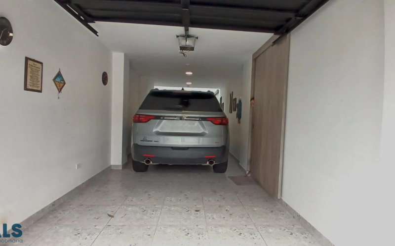 Casa en Medellín en Los Colores