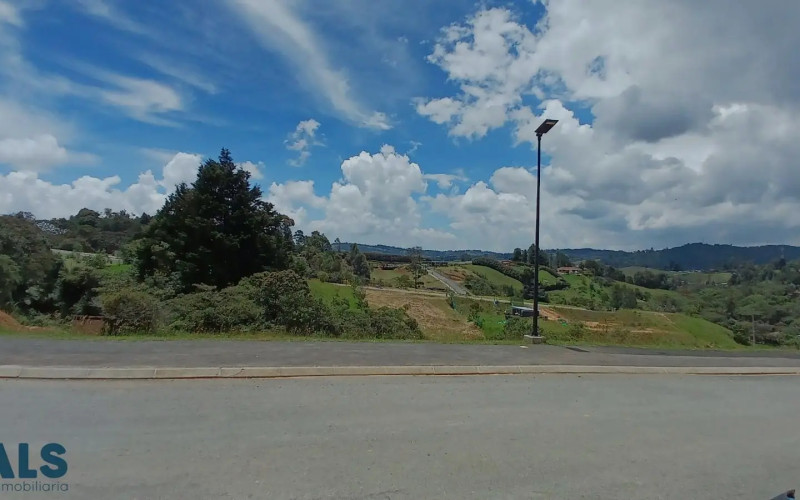 Lote Residencial en Envigado en Alto de las Palmas