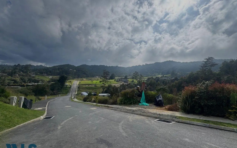 Lote Residencial en Envigado en Alto de las Palmas