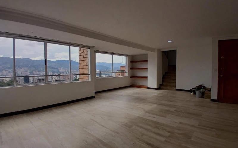 Apartamento en Medellín en El Campestre