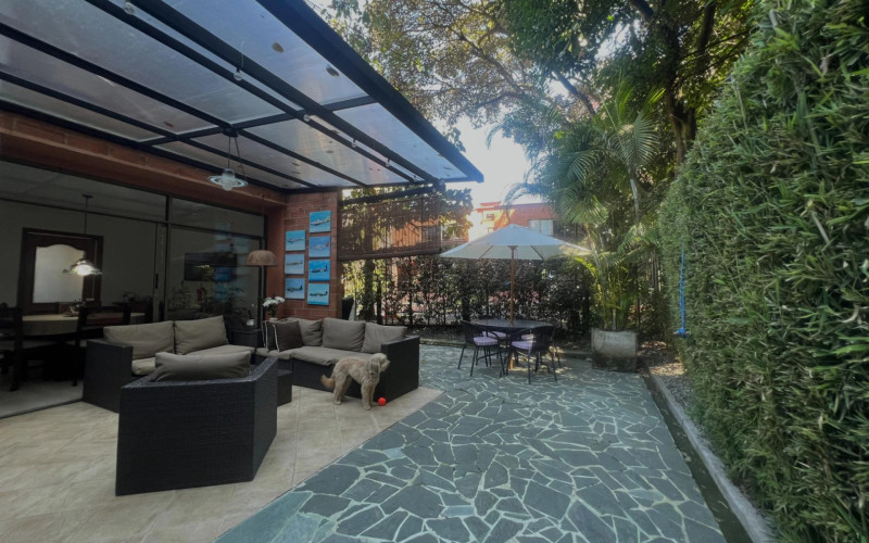 Casa en Envigado en El Chocho