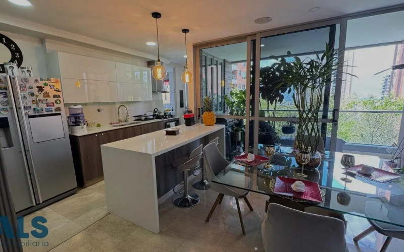 Apartamento en Medellín en Lalinde