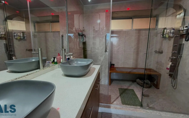 Apartamento en Medellín en Astorga