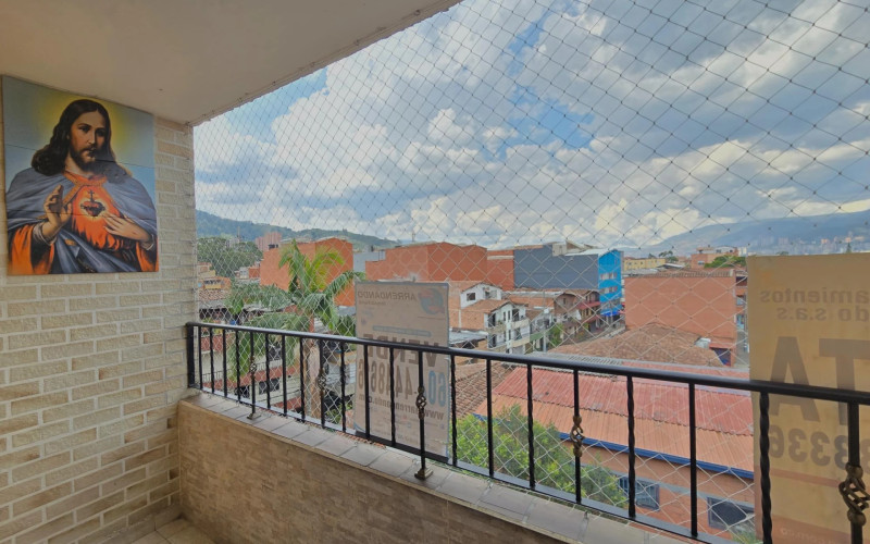 Apartamento en Itagüí en Simón Bolívar
