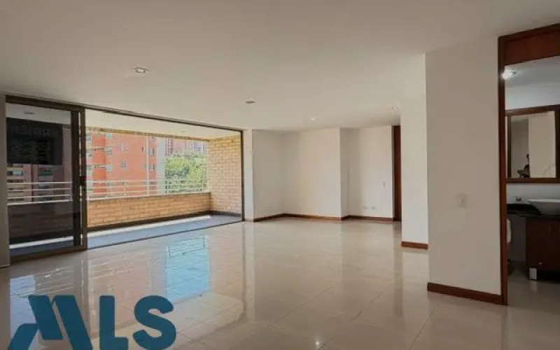 Apartamento en Medellín en El Campestre