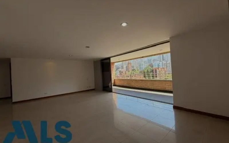 Apartamento en Medellín en El Campestre