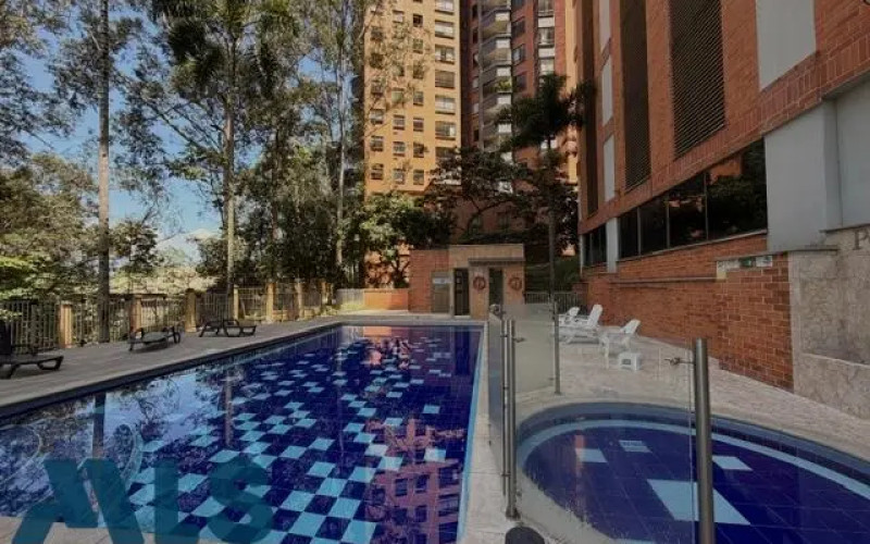Apartamento en Medellín en El Campestre