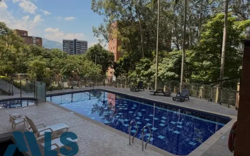 Apartamento en Medellín en El Campestre
