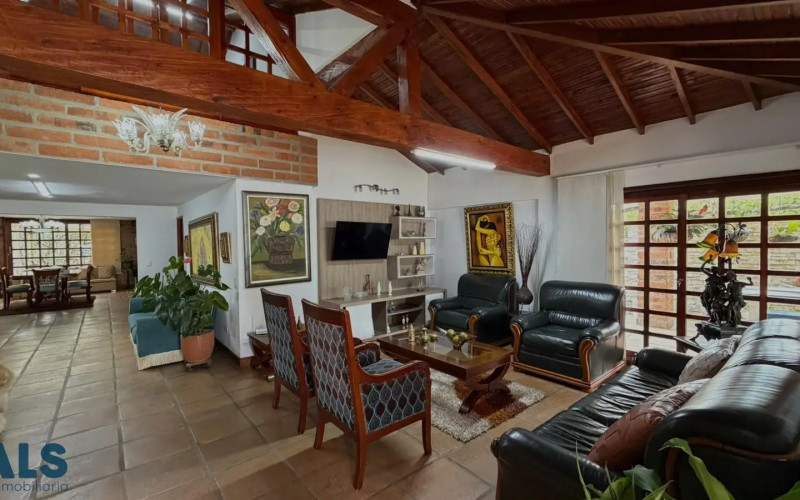 Casa en Rionegro en V. Cuchillas de San José