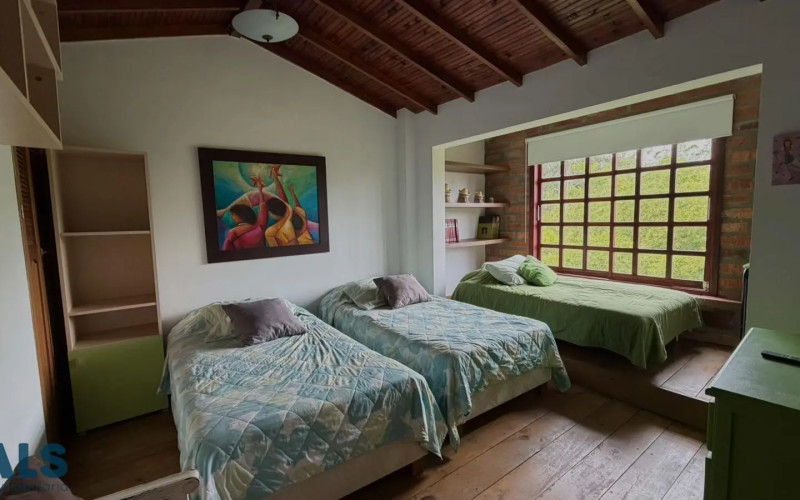 Casa en Rionegro en V. Cuchillas de San José