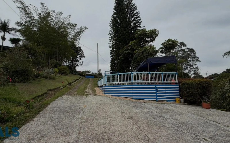 Casa en Rionegro en V. Cuchillas de San José