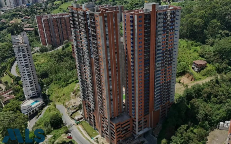 Apartamento en Sabaneta en Las Lomitas