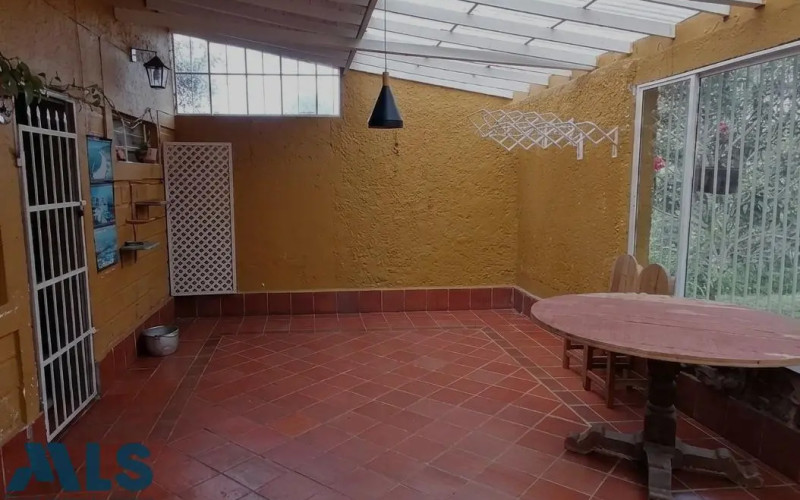 Casa en Guarne en V. Montañes