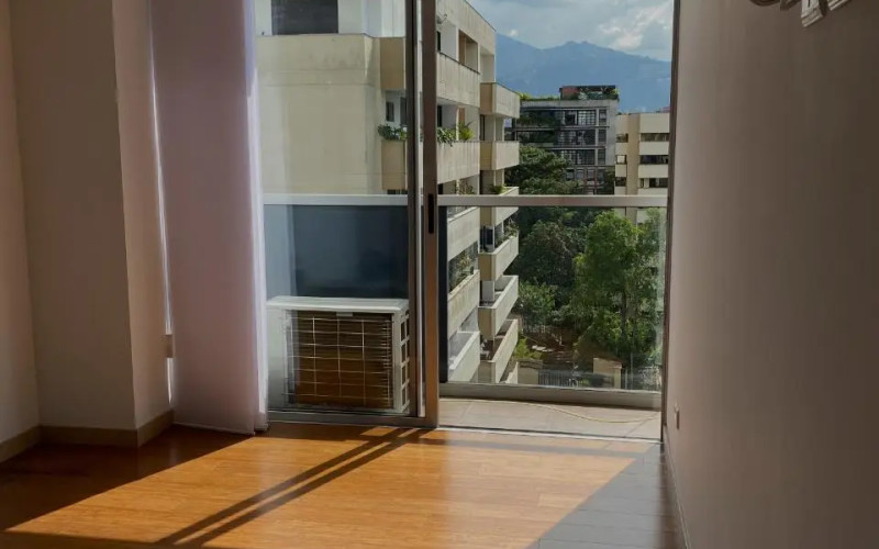 Apartamento en Medellín en El Campestre