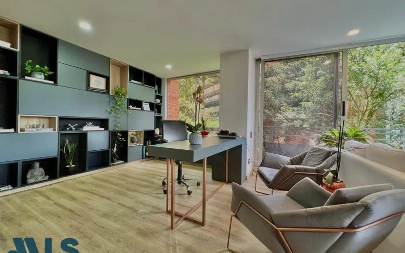 Apartamento en Medellín en El Tesoro