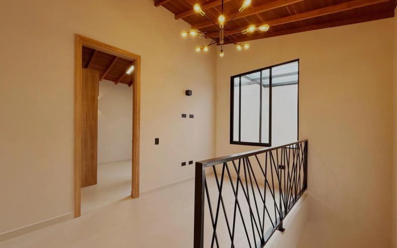 Casa en La Ceja en Del Valles