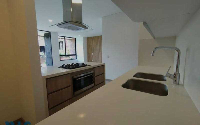Apartamento en El Retiro en V. La Fe