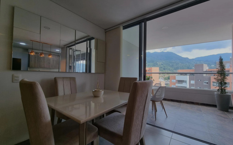 Apartamento en Envigado en Loma de los Mesa