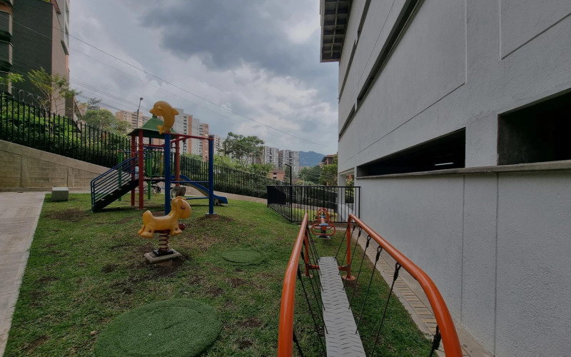 Apartamento en Envigado en Loma de los Mesa