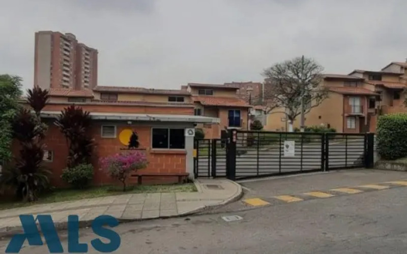 Casa en Medellín en Robledo