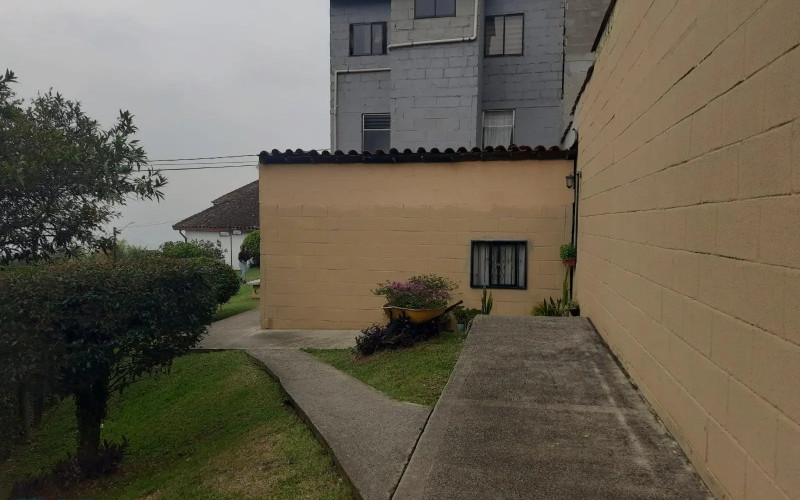 Casa en Medellín en Robledo