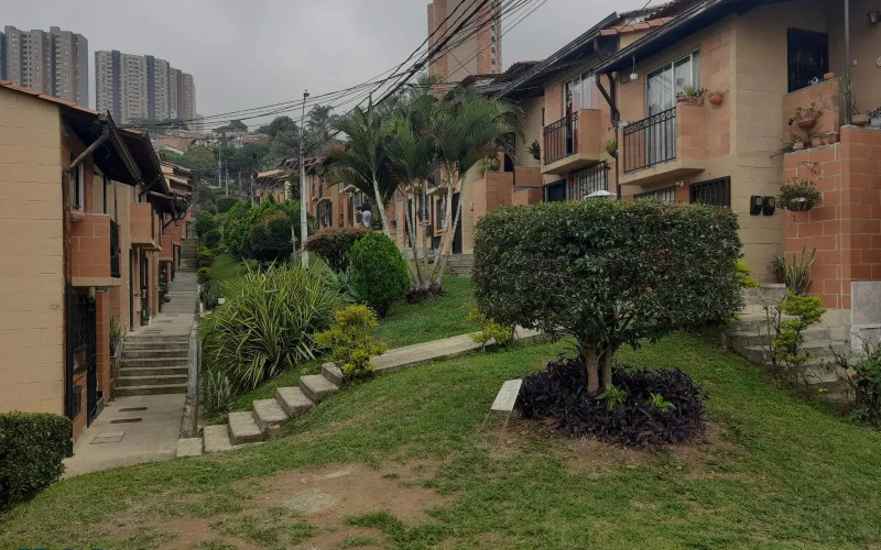 Casa en Medellín en Robledo